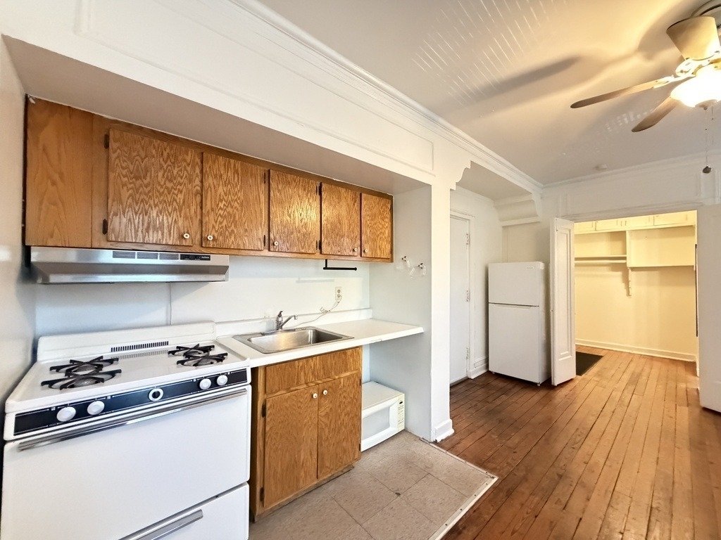 4060 N Kenmore Avenue - Photo 4