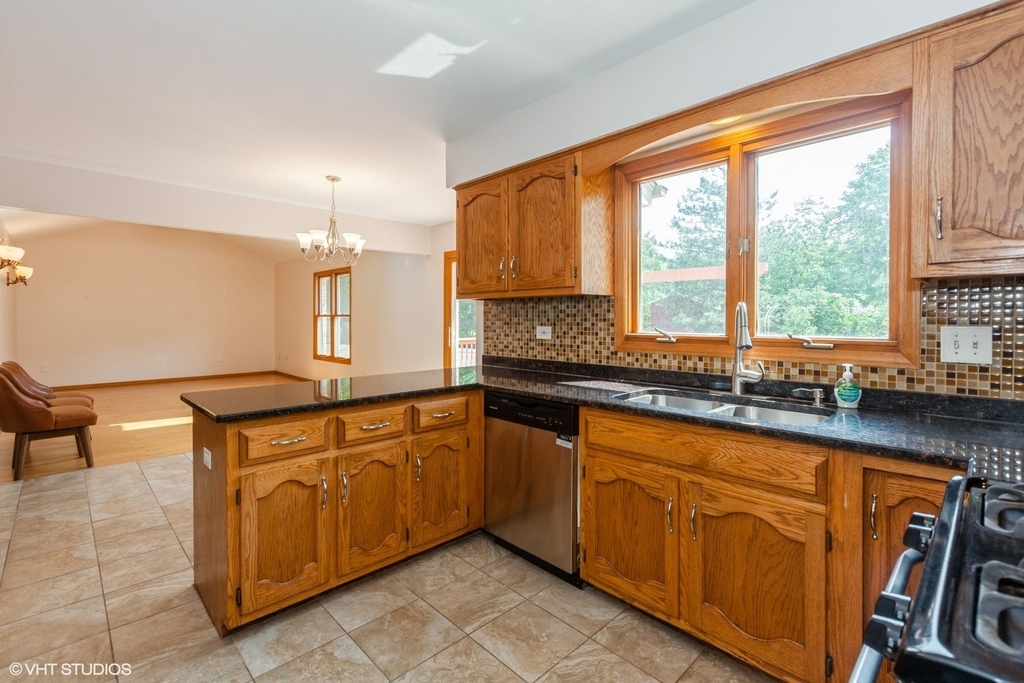 8885 Dryden Street - Photo 9