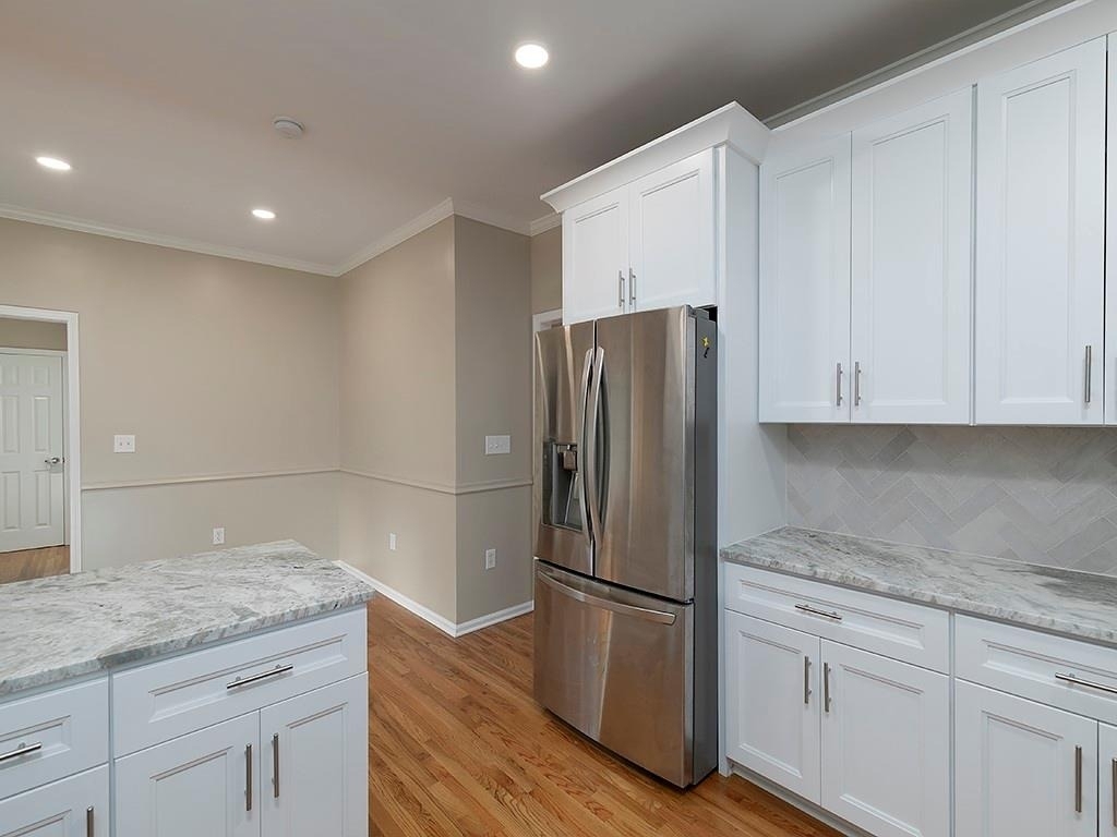 745 Fairmont - Photo 11