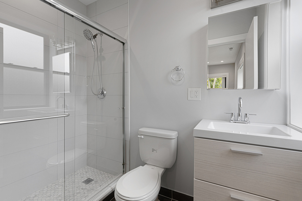 1548 W Juneway Terrace - Photo 9