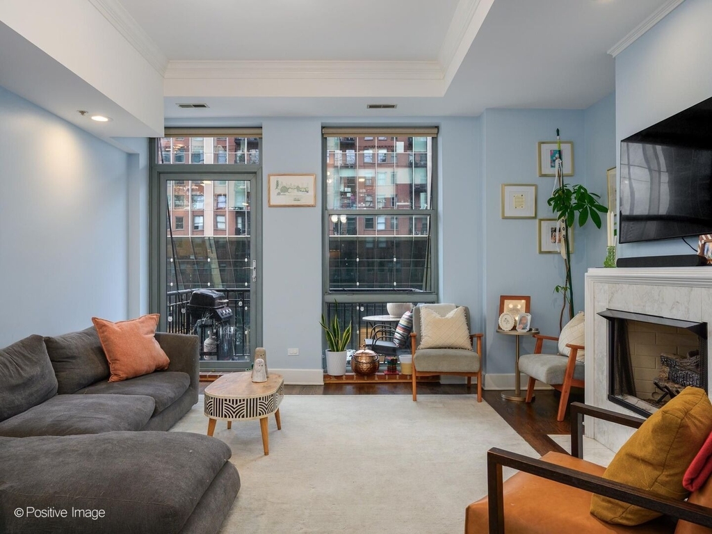 165 N Canal Street - Photo 3