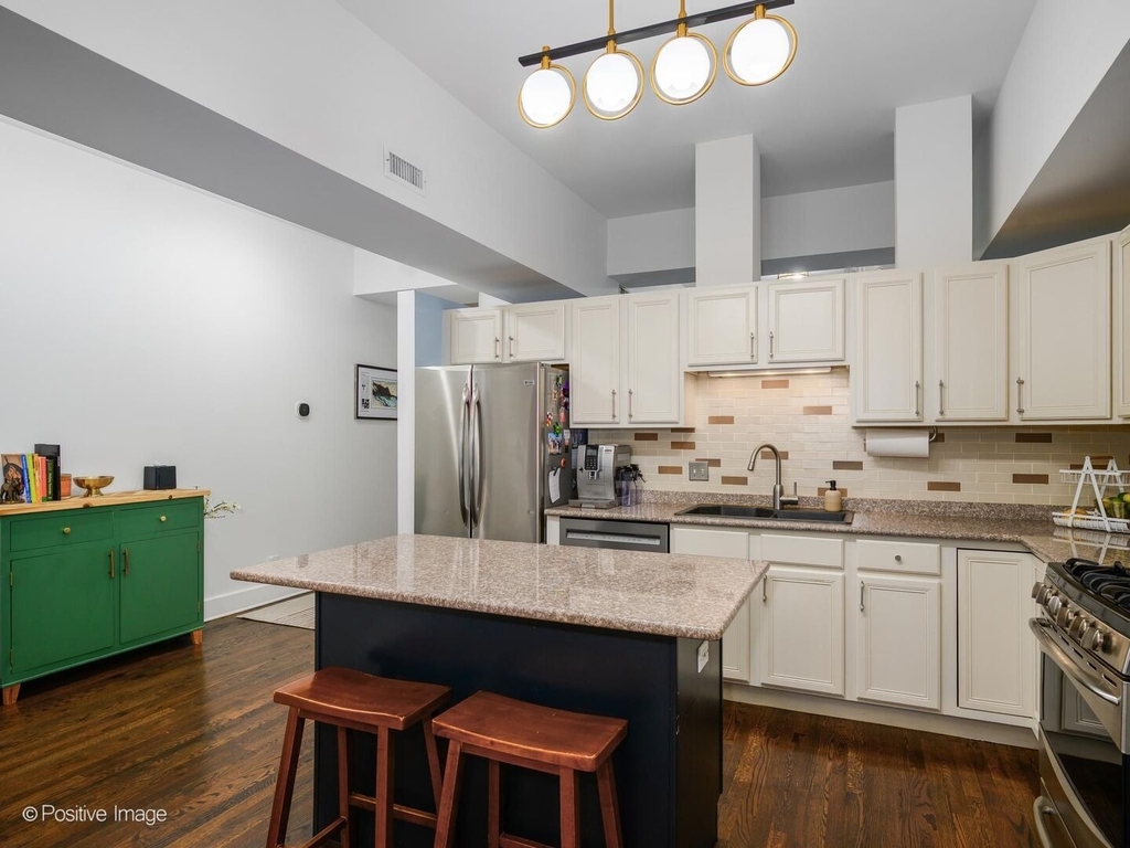 165 N Canal Street - Photo 12