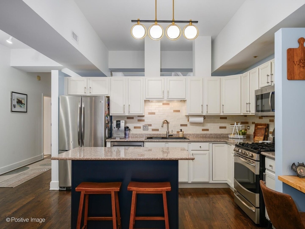 165 N Canal Street - Photo 10