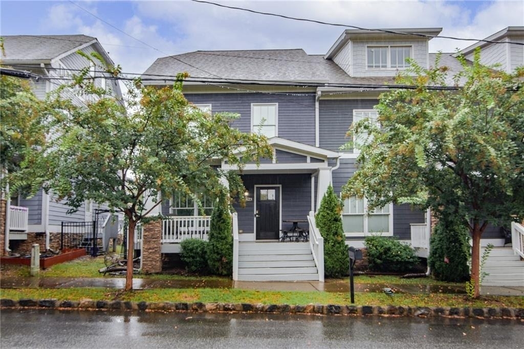 623 Chestnut Street - Photo 0
