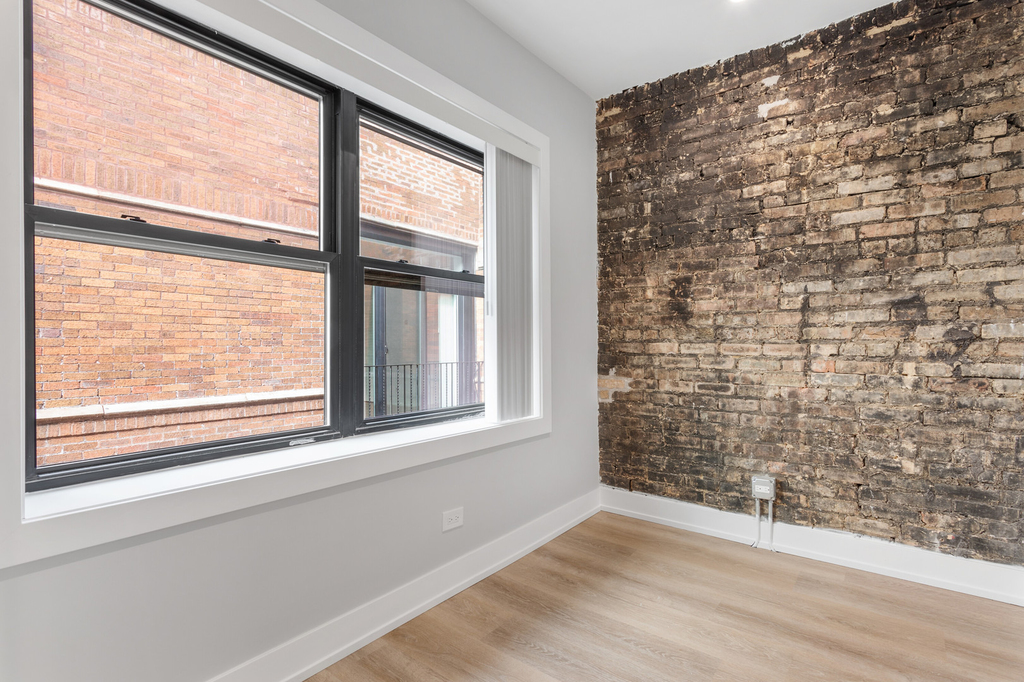 1554 W Juneway Terrace - Photo 6
