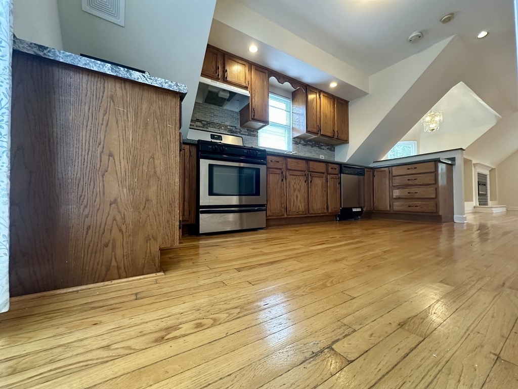 3755 N Christiana Avenue - Photo 10