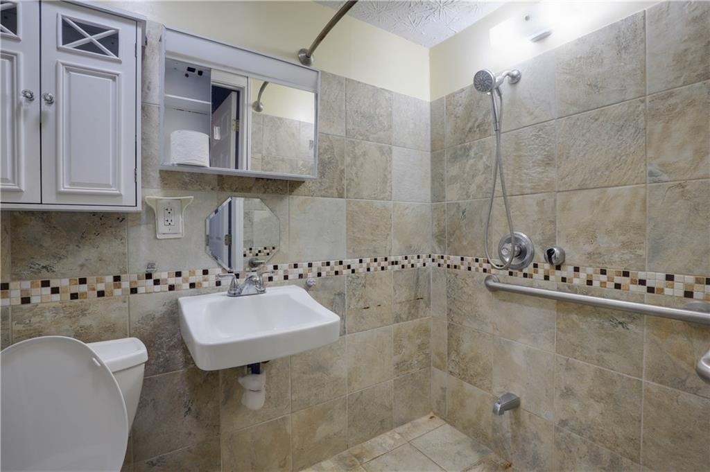 4131 Gravitt Place - Photo 11