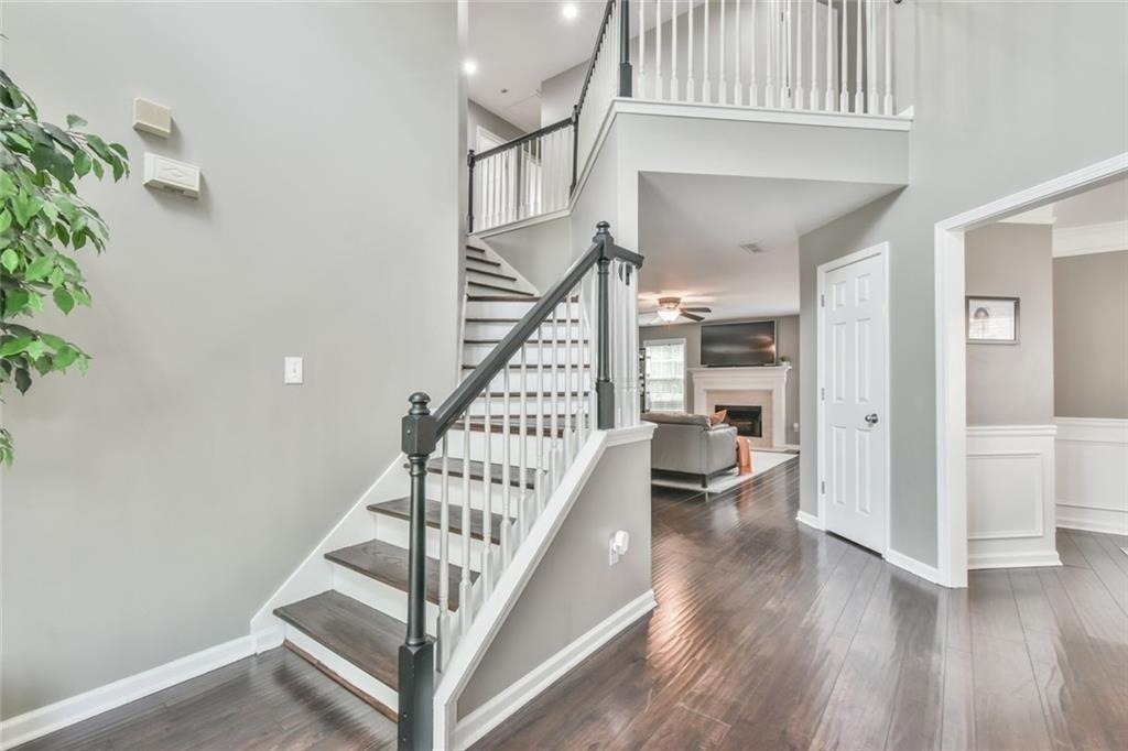 987 Park Hollow Way - Photo 16