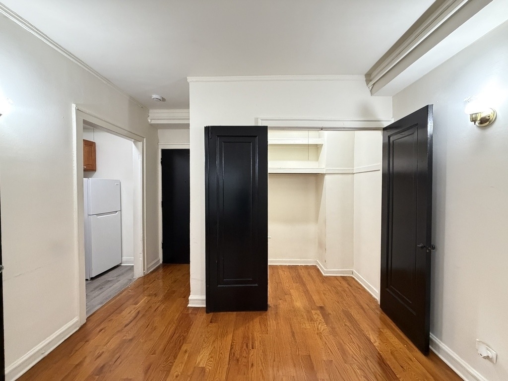 917 W Eastwood Avenue - Photo 13