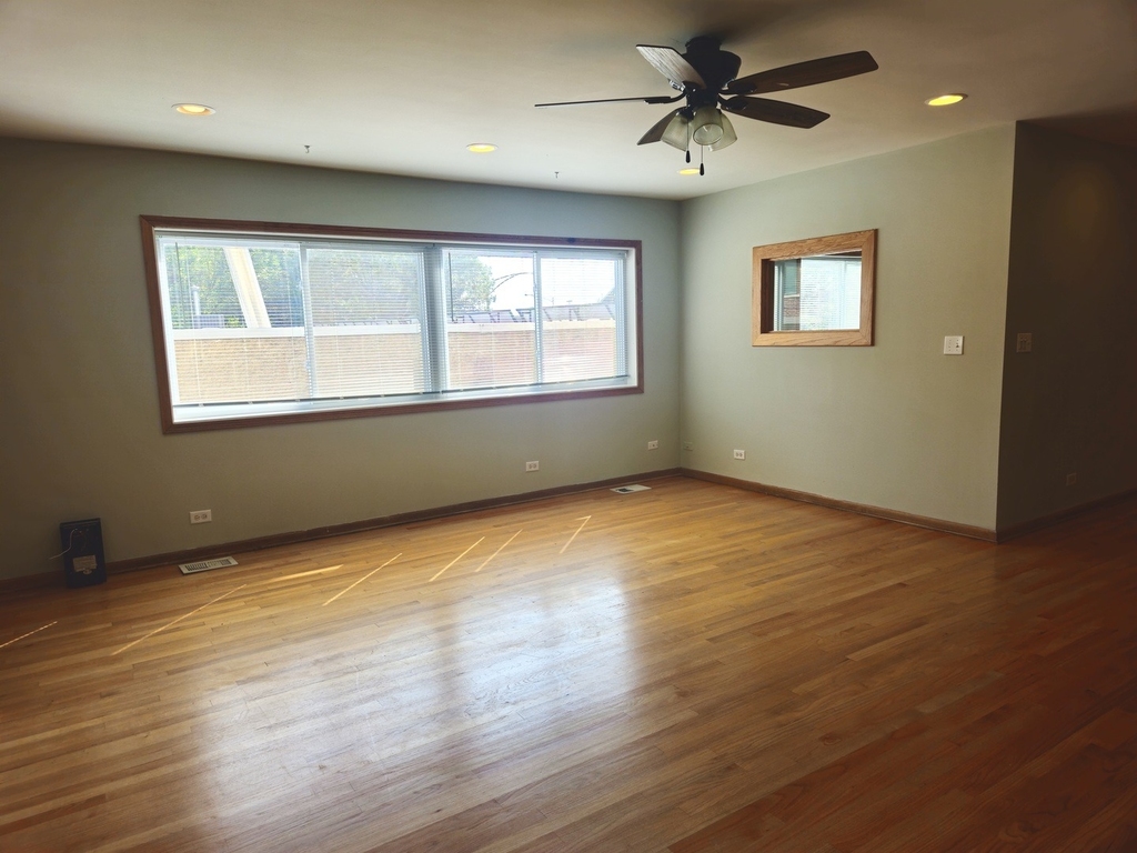 3043 N Ashland Avenue - Photo 14