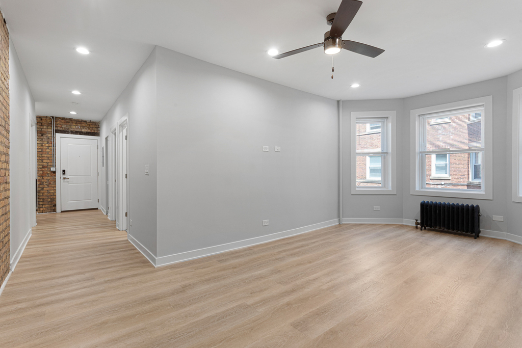 7381 N Damen Avenue - Photo 3