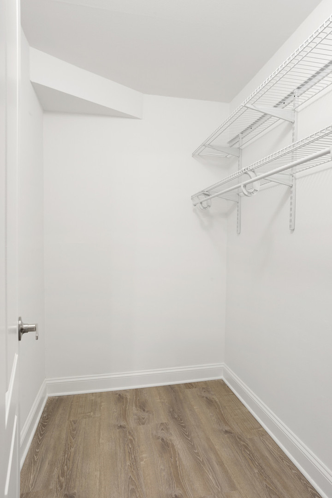 7606 N Eastlake Terrace - Photo 8