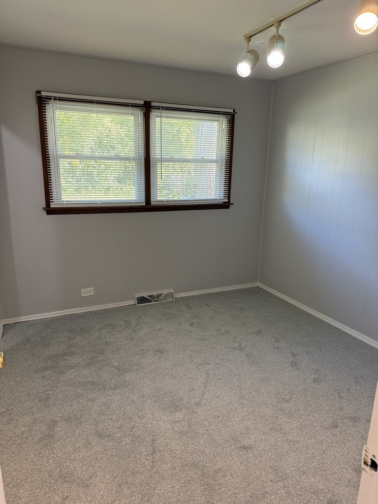 6101 Stonewall Avenue - Photo 12