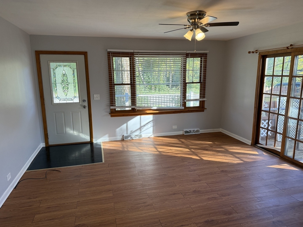 6101 Stonewall Avenue - Photo 3
