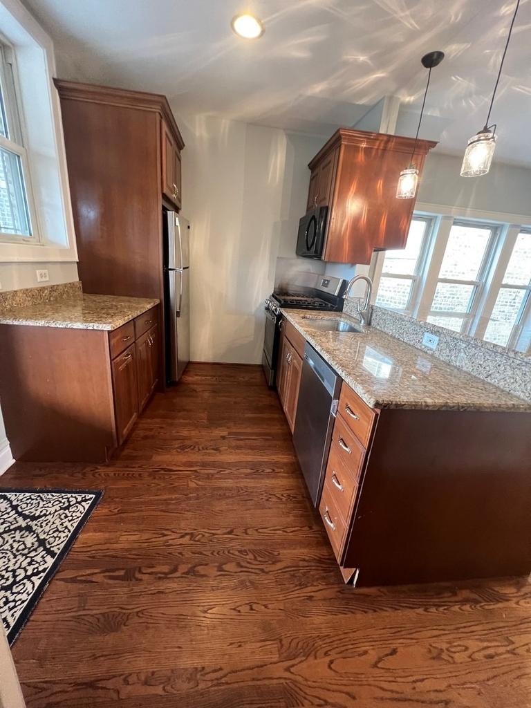 3528 N Reta Avenue - Photo 4