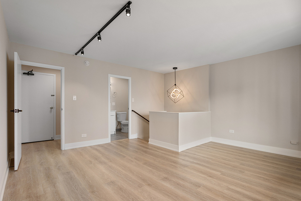 6166 N Sheridan Road - Photo 9