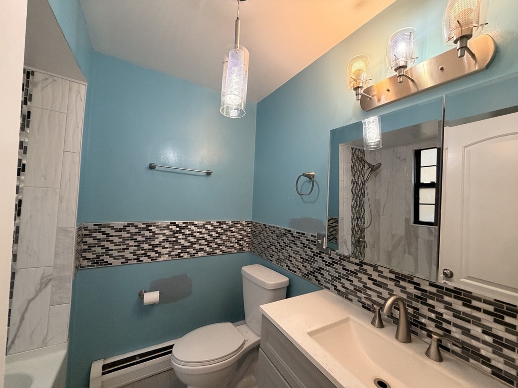 1615 Howard Street - Photo 14