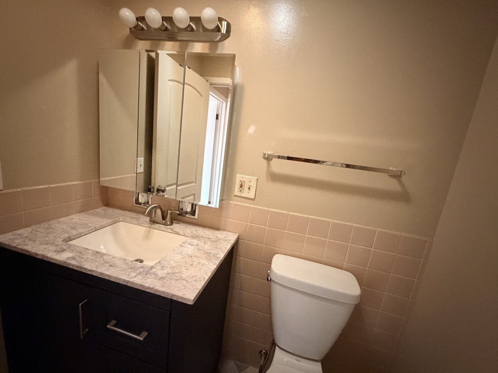 1615 Howard Street - Photo 11