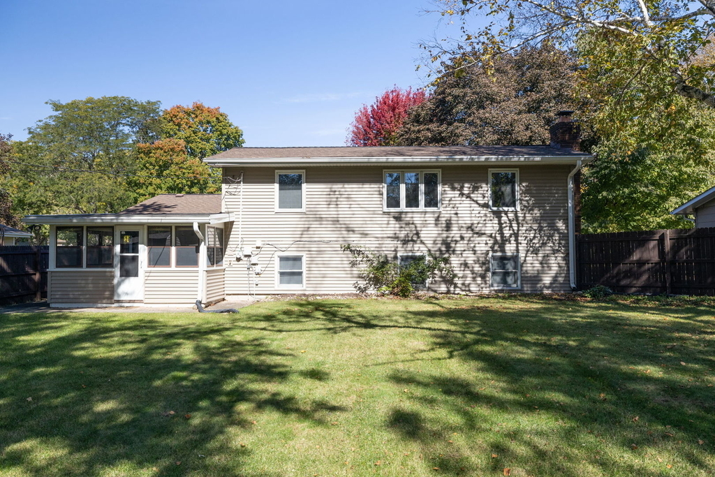 131 Locust Street - Photo 24
