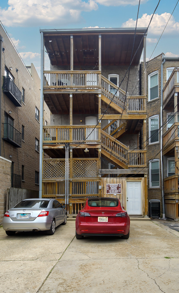 3505 N Sheffield Avenue - Photo 5