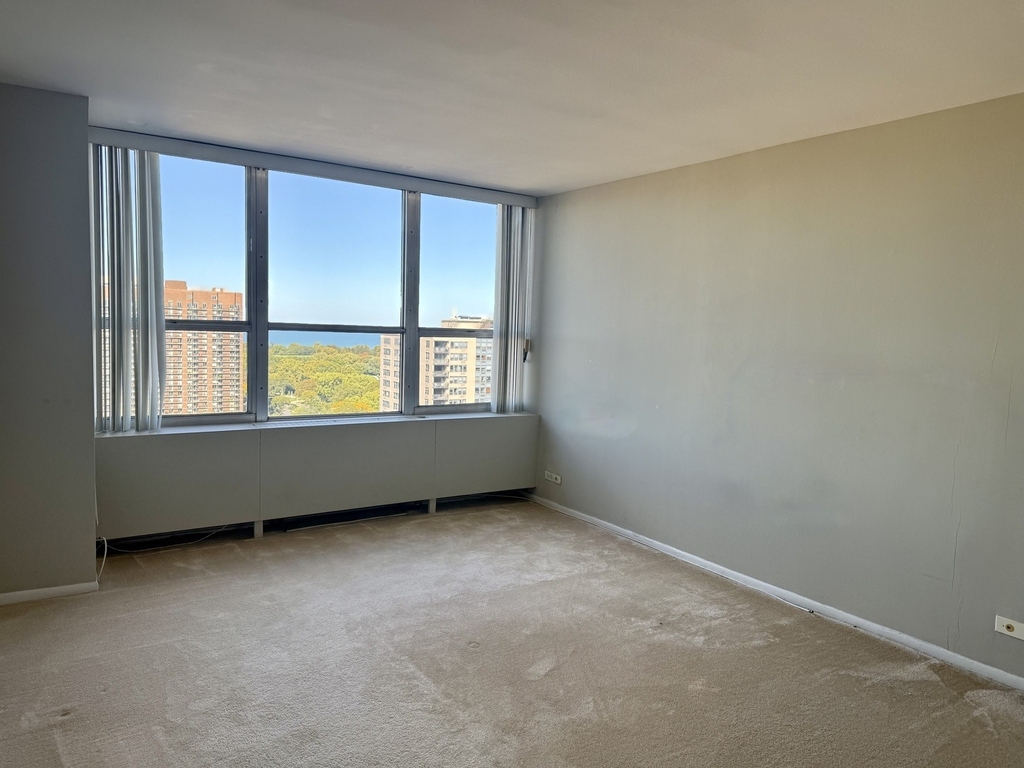 655 W Irving Park Road - Photo 14