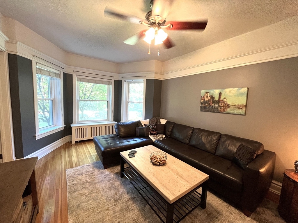 322 S Ridgeland Avenue - Photo 5