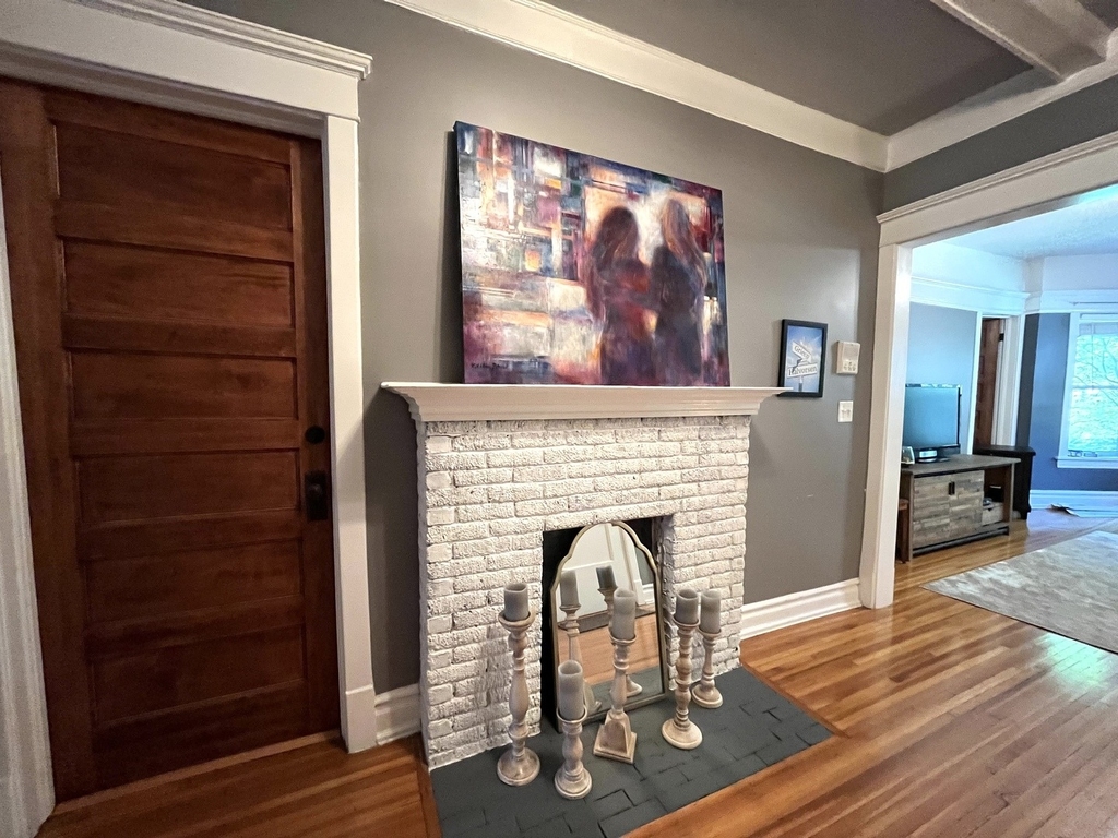322 S Ridgeland Avenue - Photo 2