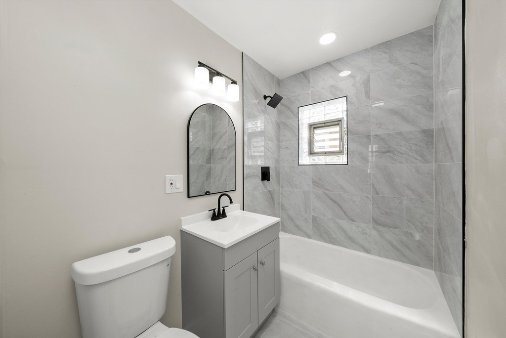 7062 W Diversey Avenue - Photo 7