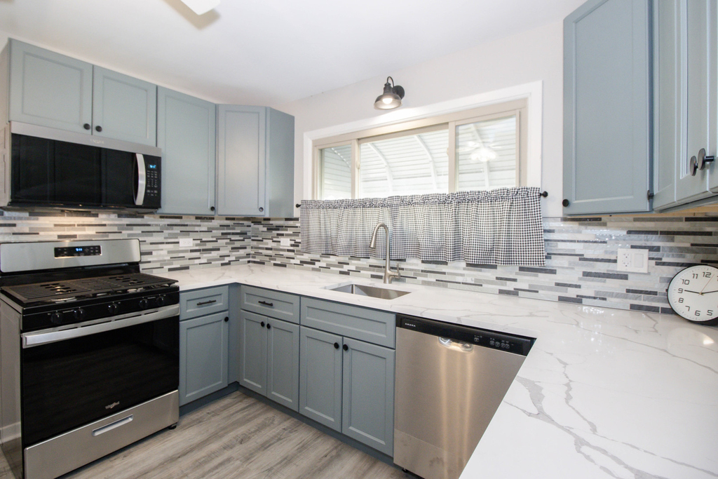 2337 Park Avenue - Photo 10