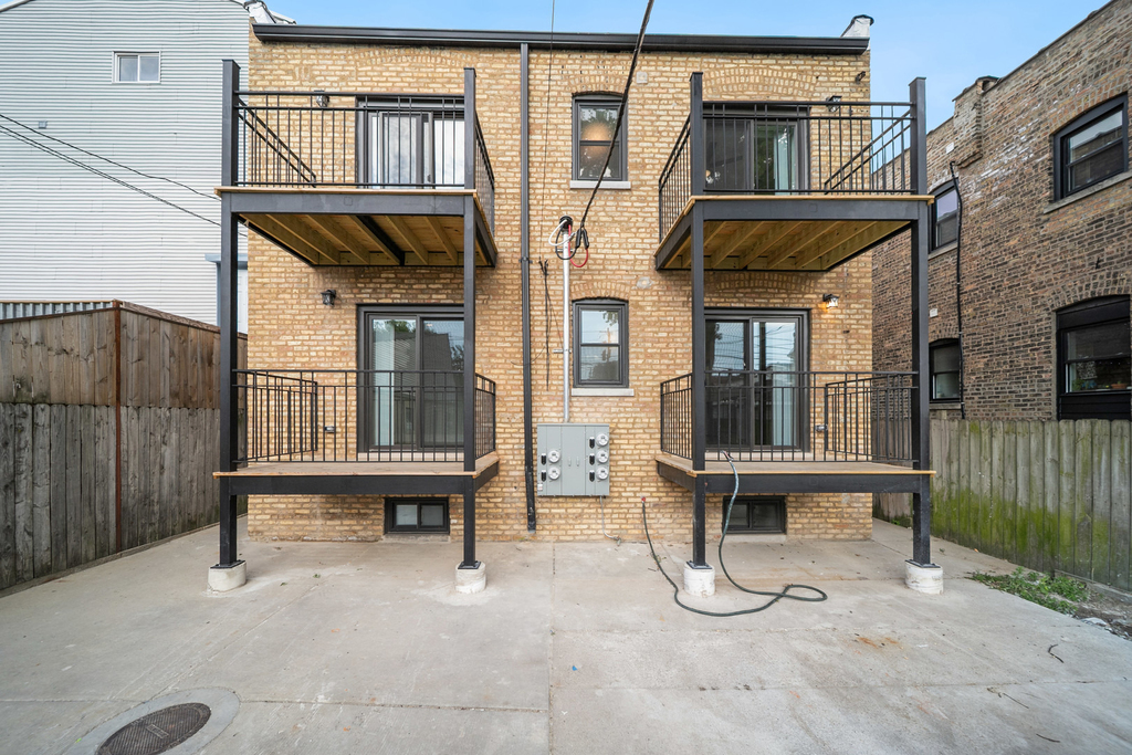 3014 N California Avenue - Photo 21