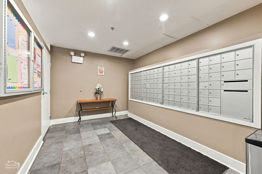 1000 E 53rd Street - Photo 4