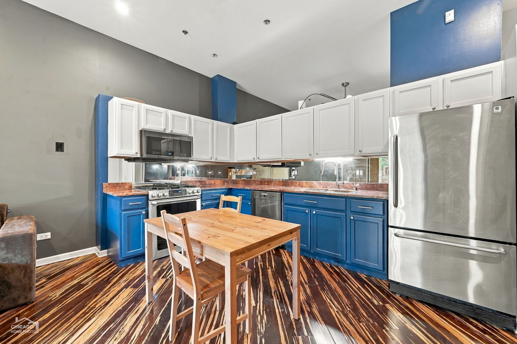 1000 E 53rd Street - Photo 6