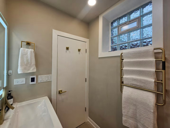 1050 W Dakin Street - Photo 23