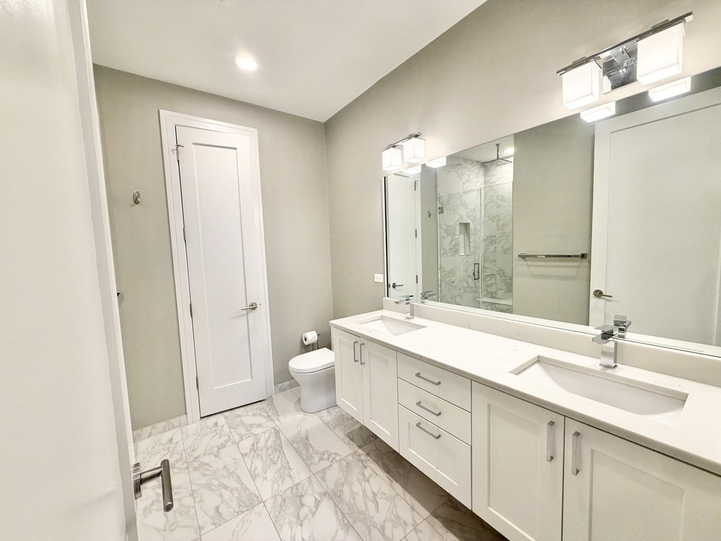 2303 W Wilcox Street - Photo 12