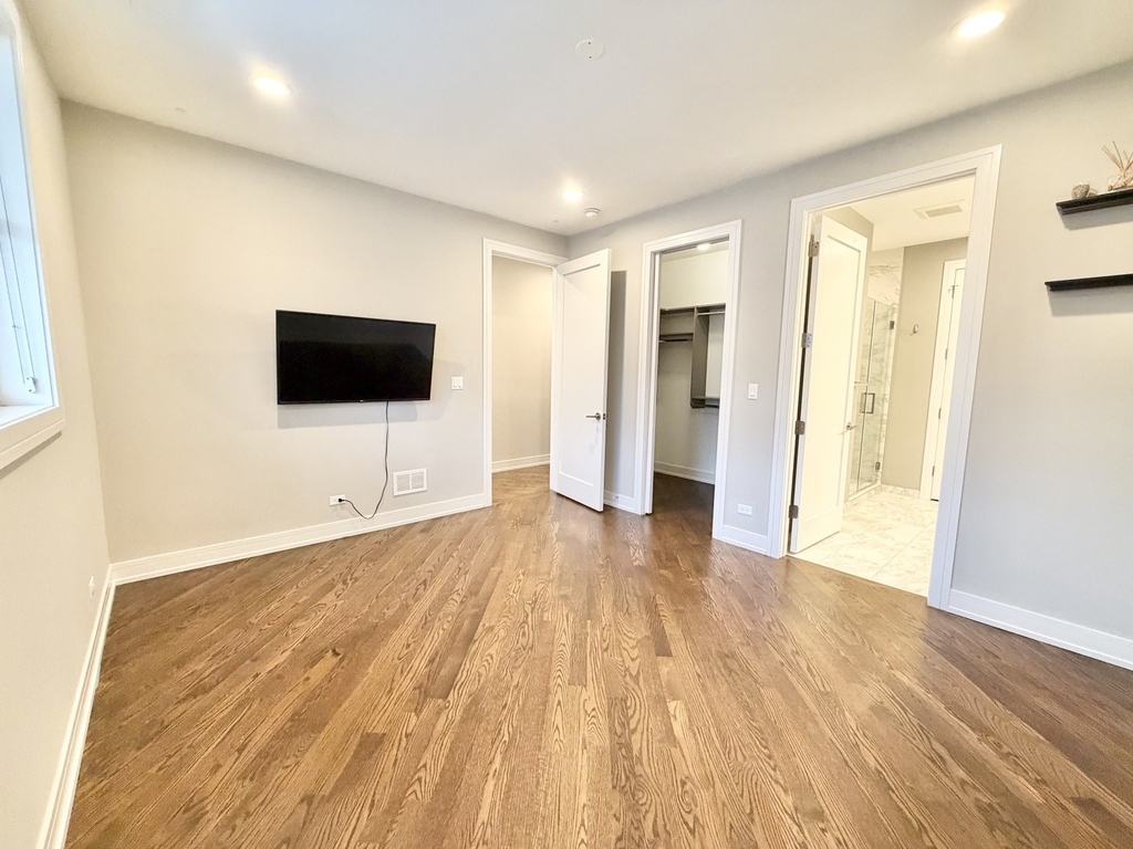 2303 W Wilcox Street - Photo 14