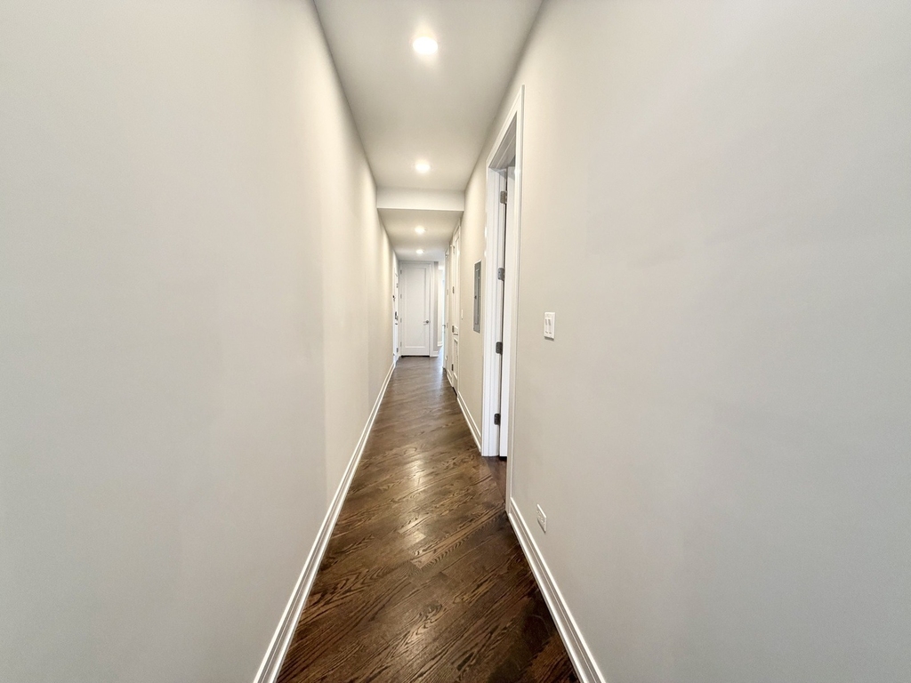 2303 W Wilcox Street - Photo 15