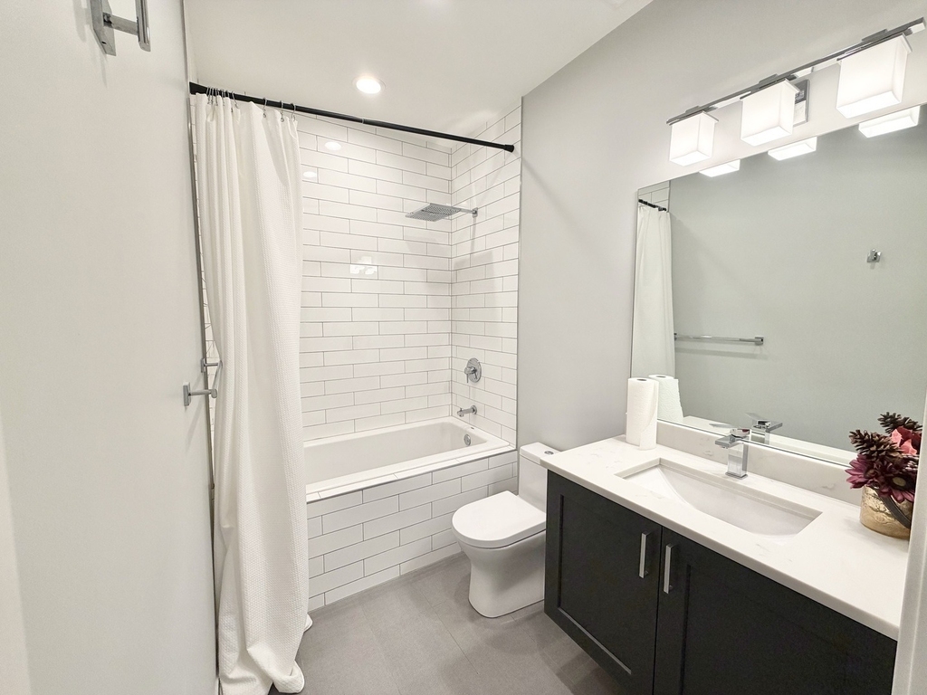 2303 W Wilcox Street - Photo 8