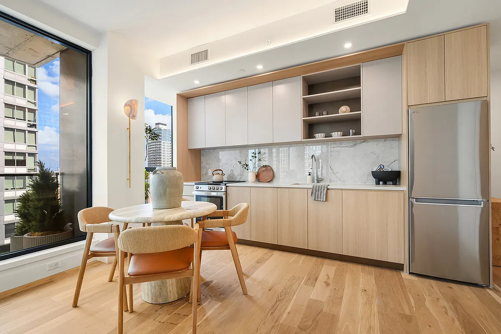 20 Rockwell Place - Photo 0