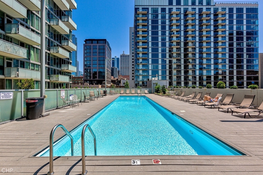 659 W Randolph Street - Photo 25
