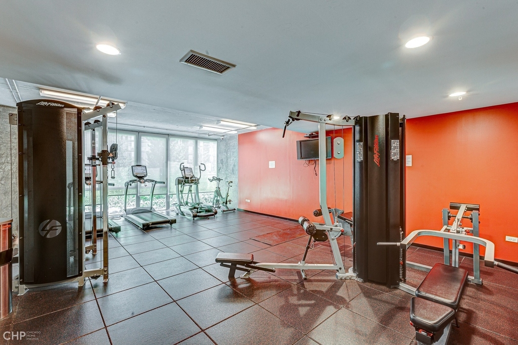659 W Randolph Street - Photo 22