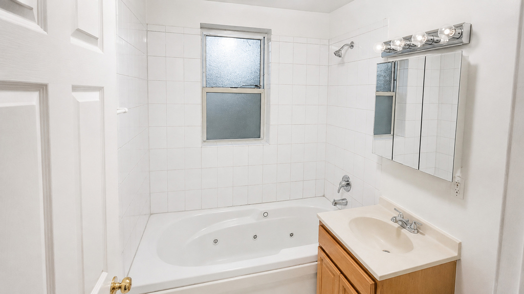 6452 N Bell Avenue - Photo 4