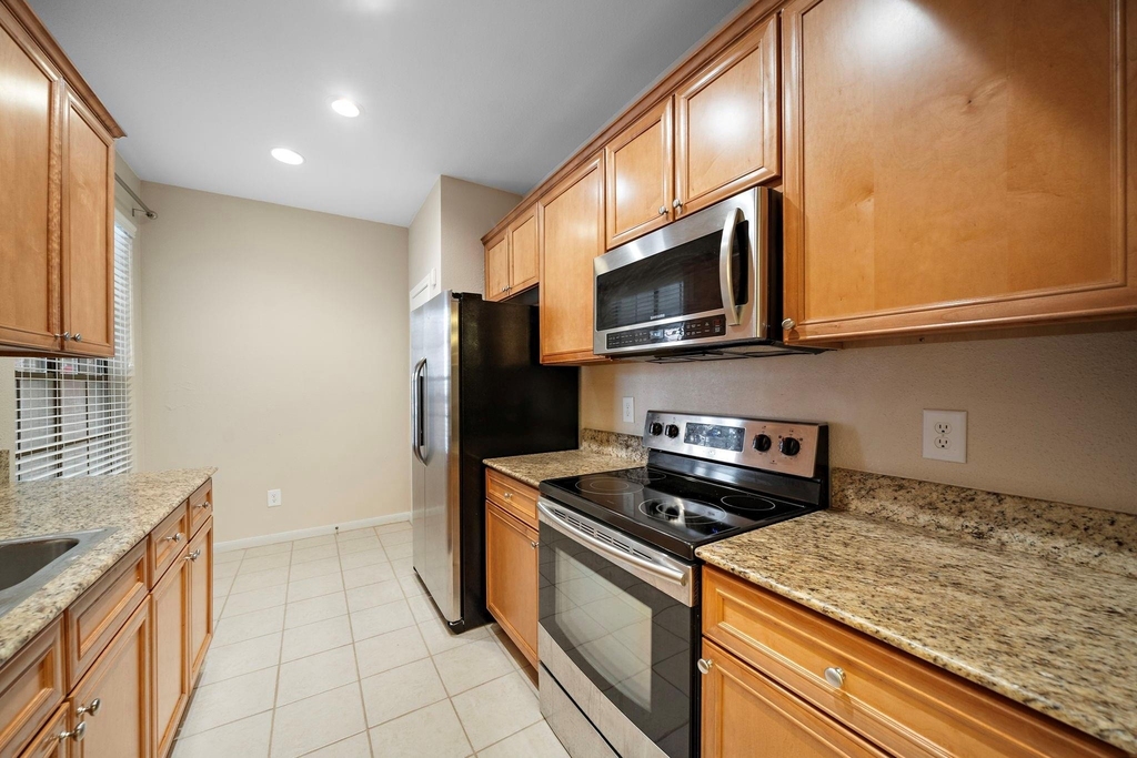 2255 Braeswood Park Drive - Photo 9