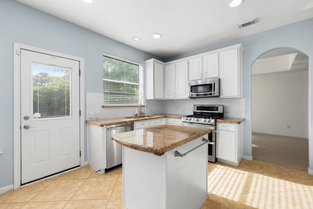 1814 Foster Leaf Lane - Photo 8