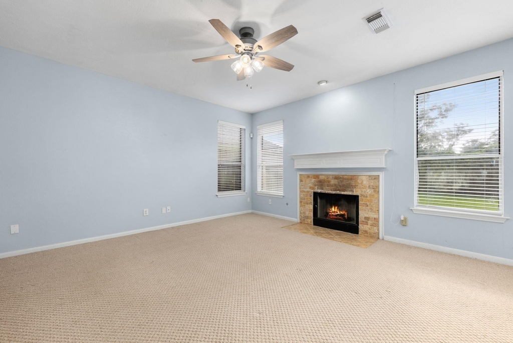 1814 Foster Leaf Lane - Photo 11