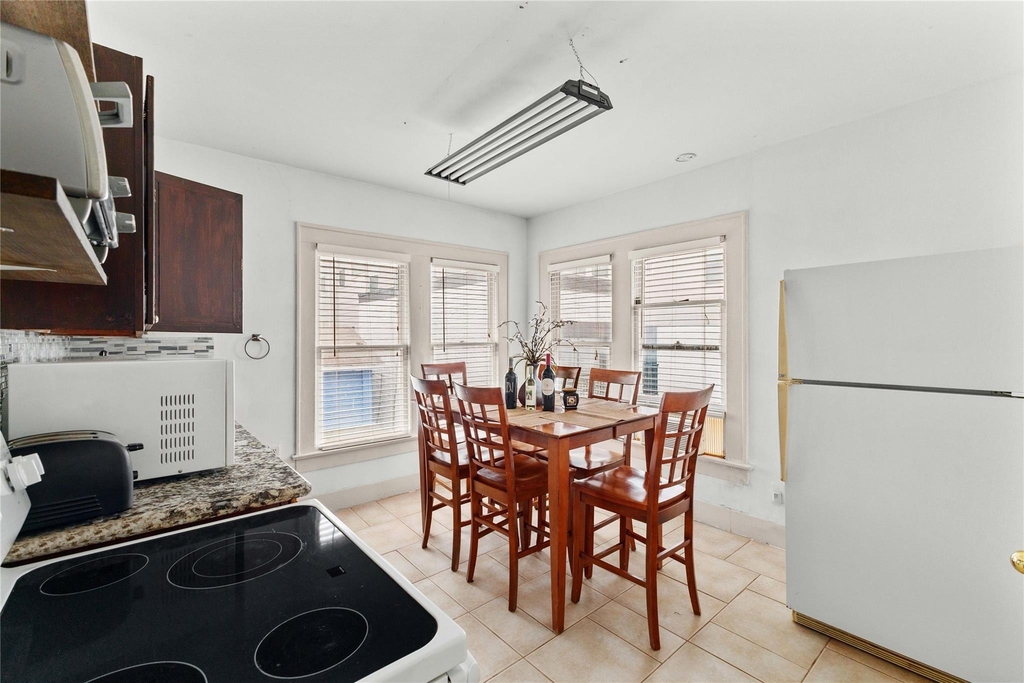 2511 Whitney - Photo 18