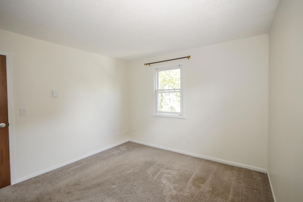 31 Springview - Photo 15