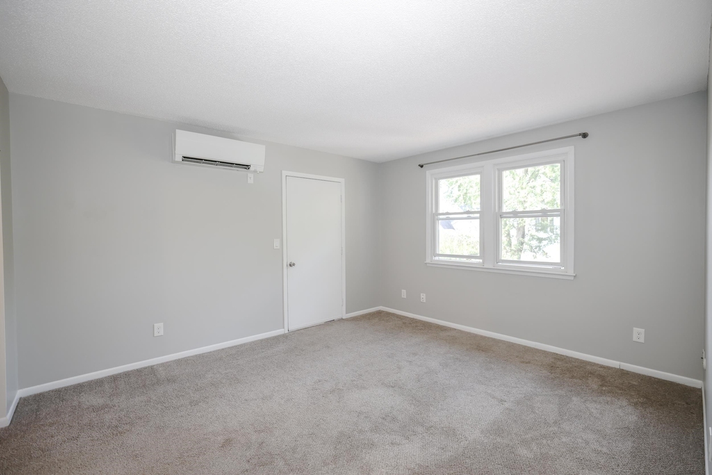 31 Springview - Photo 5