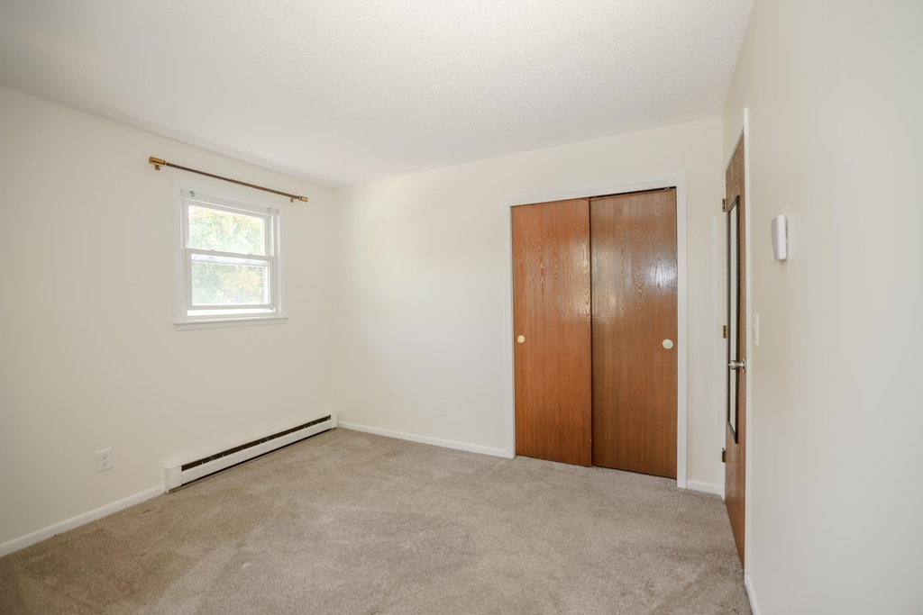 31 Springview - Photo 13