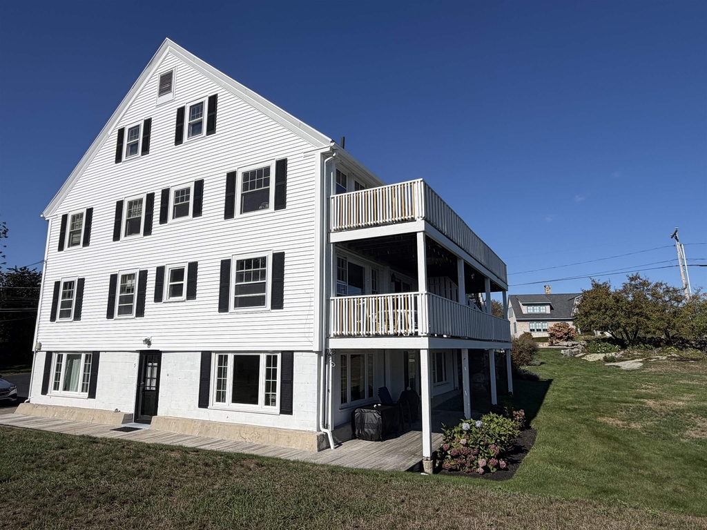 42 Washington - Photo 1
