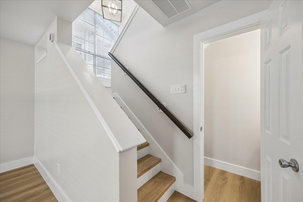 90 N Walden Elms Circle - Photo 11